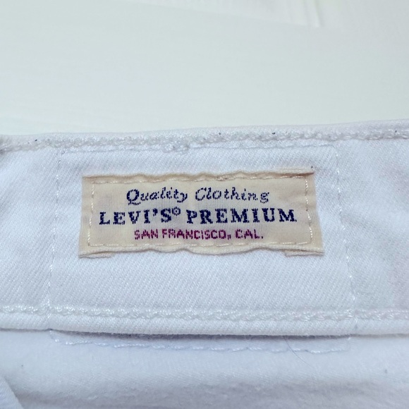 Levi’s 720 Super Skinny Jeans - Picture 4 of 4